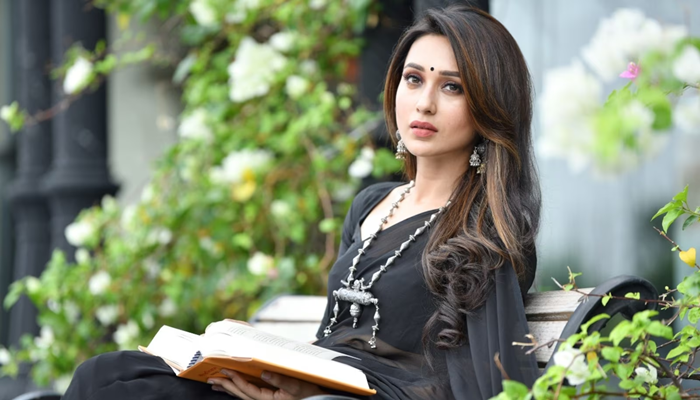 Mimi Chakraborty Biography